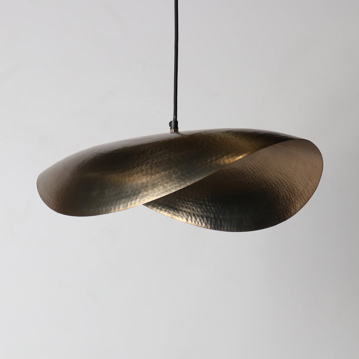 UFO Pendant 57x38cm