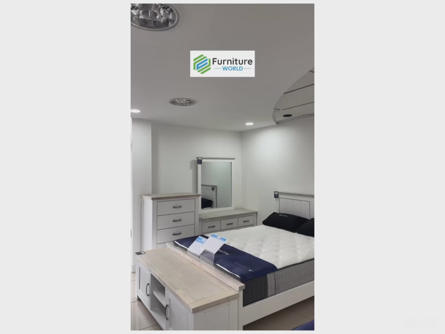 UrbanNest Buffet Large 1.8m