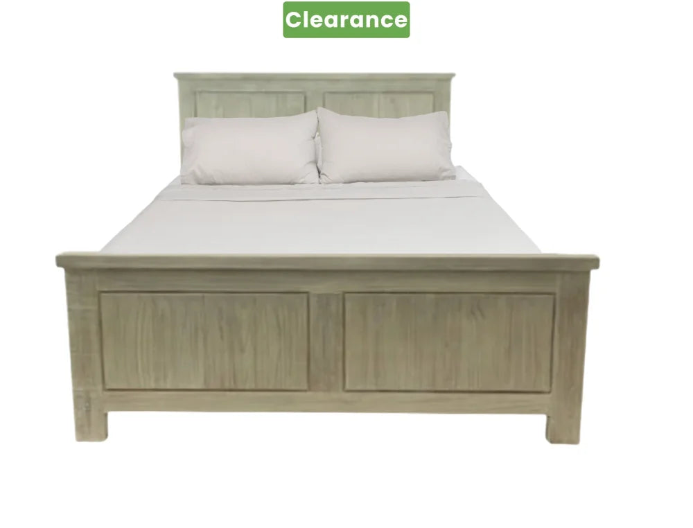 Signature Bed Frame + Fiona Plush Mattress: Queen /Floor Model Queen